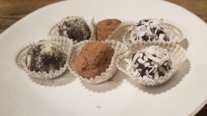 Your sweetheart or family will enjoy the freshness of homemade truffles for Valentine's Day. Customize flavors to their taste.