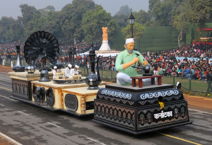 Bidriware Handicraft From Bidar - Karnatake State Tableau - Republic Day Parade 2011