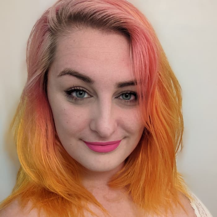 If you prefer neutral colors on your eyes and are instead looking for neon somewhere else, a bright lipstick is a great way to go!