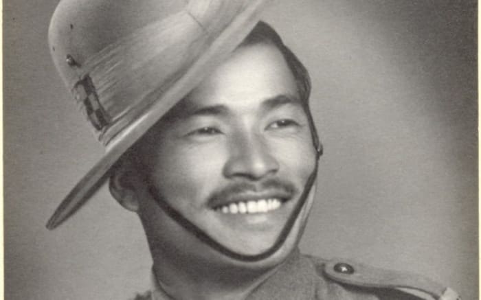 Gurkha Lachhiman Gurung, the soldier who single-handedly fought 200 Japanese soldiers despite losing an arm to a grenade.