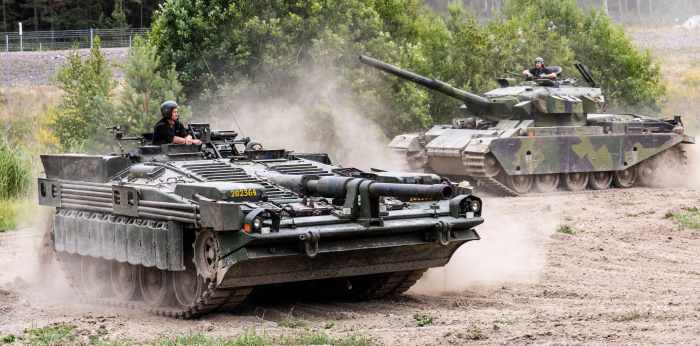 The Strv 103 tank is an extremely unique Swedish unit: the lack of a stabilizer makes it less suitable for offensive operations in Wargame, but its other combat stats make for an effective medium tank with a blistering rate of fire