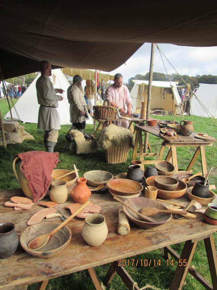 "Grub's up", the camp kitchen company await their comrades after giving them a hearty send-off