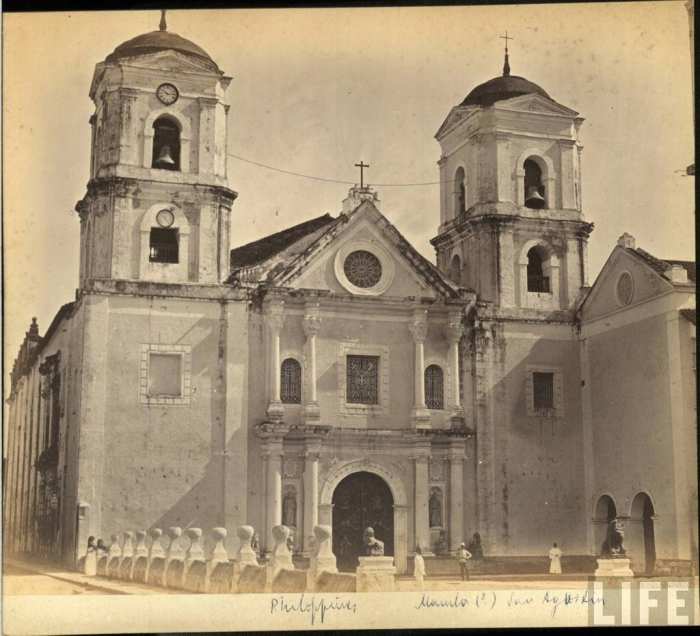 San Agustin Church before the destructive 1880 Luzon earthquake (Photo credit: goldwinlovesvina.wordpress.com)