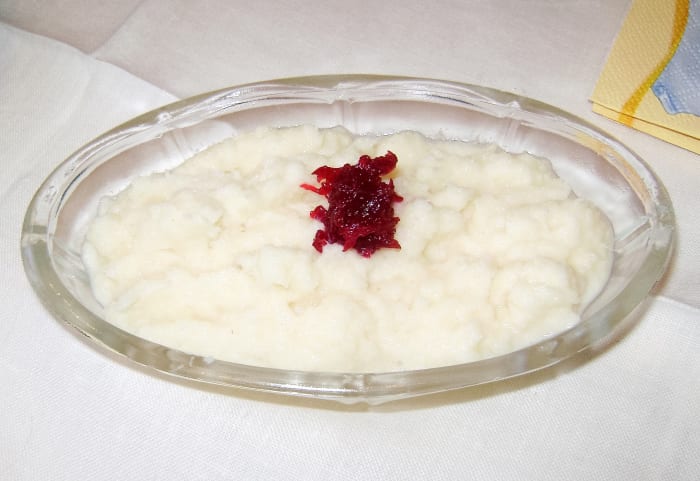 Horseradish sauce and beets