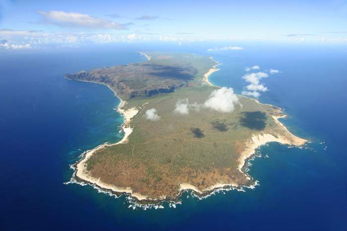 Niihau, commonly known as Hawaii’s ‘Forbidden Island’ is the only place in the U.S that has survived without electricity, running water, internet, shops, restaurants, paved roads, cars, or hotels for over 100 years now.
