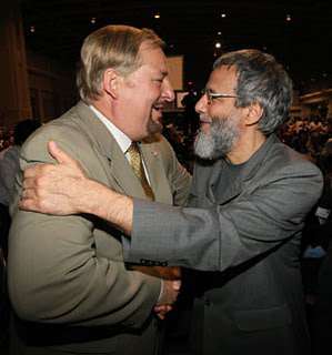 Rick Warren with his new best friend, Christ rejector Cat Stevens, who changed his name to Yusef Isalm. "Catholics Come Home" receives noteworthy praise from: Pastor Rick Warren...