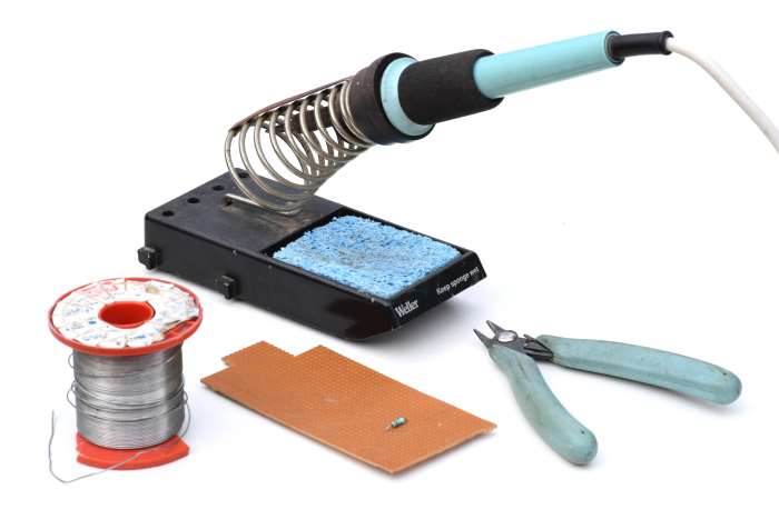 Learn How to Solder: A Complete Guide for Beginners - Owlcation - Education
