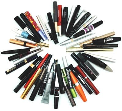 There are tons of mascaras available for sale. Find out which are the best for lengthening, volumizing, curling, and more.