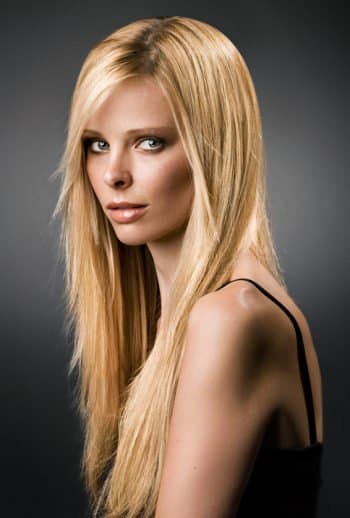 This model has fine, thick hair. The ends are flowy and soft, but she still has enough hair to look good long. Those with fine, thin hair look better with short, medium length hair.
