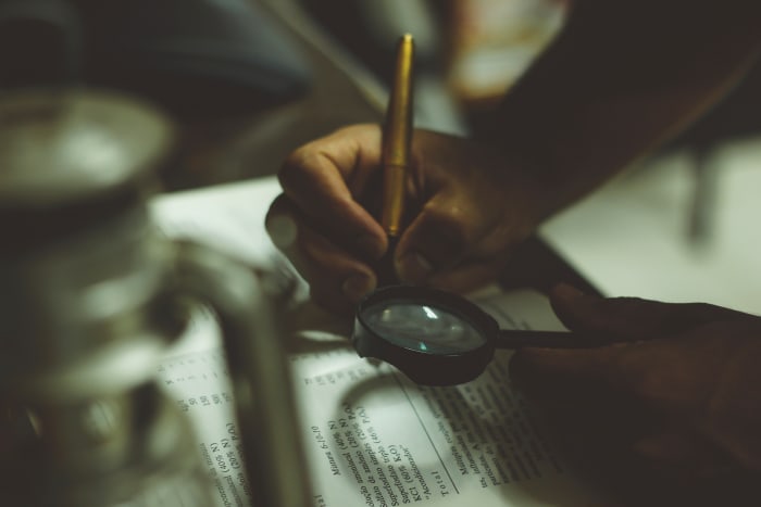 A scavenger hunt is a great party activity for people of all ages. Learn how to plan one that will be fun and memorable.