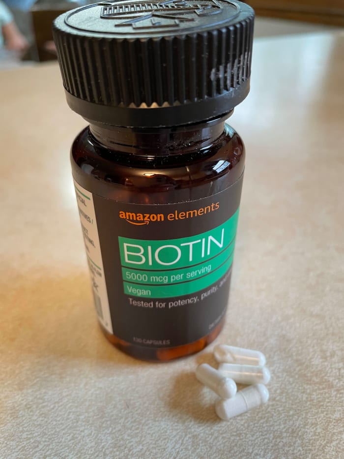 Does Biotin Help Hair Growth? - CalorieBee