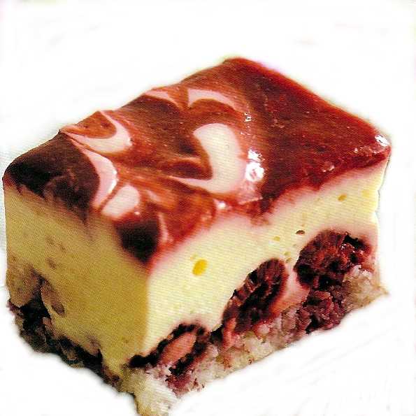 Delicious gluten free desserts, spoil yourself with gluten free raspberry cheesecake or, try the blueberry or fudge variation!
