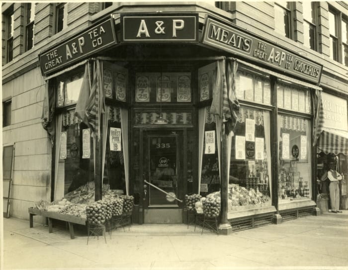 In 1929, the Great Atlantic & Pacific Tea Company, better known as the A&P, was one of America’s leading grocery store chains.