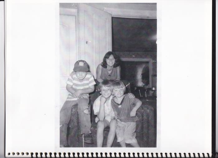 Bea standing in back next to Philip. Patty and Connie are sitting in front. Taken around 1962.