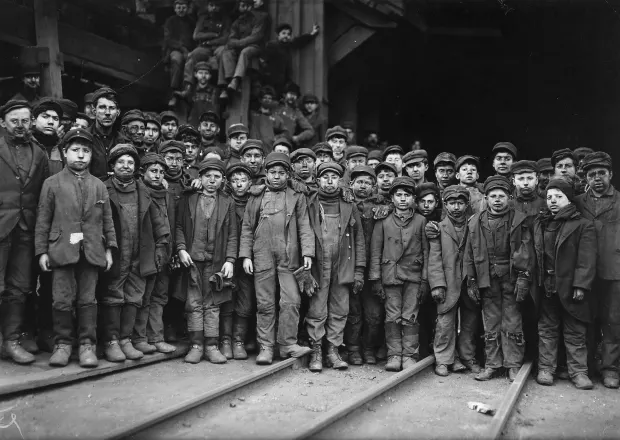 the-history-of-children-at-work-the-poor-life-of-an-apprentice-chimney-sweep.webp