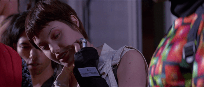 Written by Rafael Moreu and directed by Iain Softley, this 1995 film attempted to reduce an unstoppable new communication paradigm in an adolescent sub-culture trend.