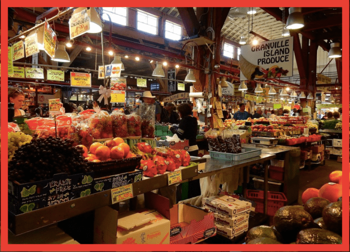 No two people would walk through this market and notice the exact same thing. Your characters shouldn't either!