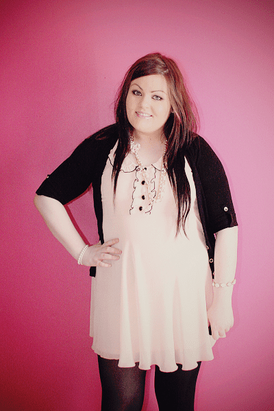 Round and diamond shapes look so good in an empire waist. The cardigan gives the waistless dress an empire line here.