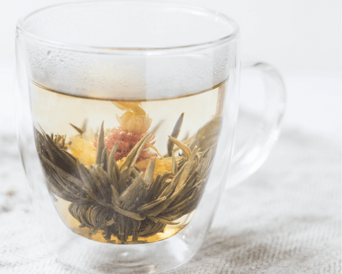 Which herbs and spices taste best in tea?