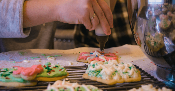 Sugar cookies are perfect for any occasion: birthday parties, school parties, holidays, and even as a way to say thank you.