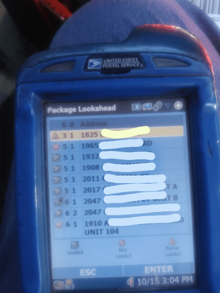 The Package look ahead screen, showing all parcels big and small that have not yet been delivered. The yellow highlighted bar is for a package still hanging on a segment of the route already delivered.