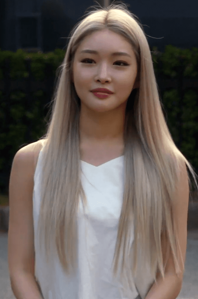 Chungha arriving at a rehearsal for KBS' Music Bank