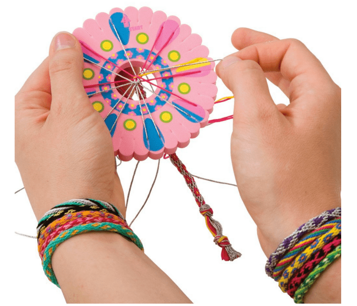 Friendship bracelet kit
