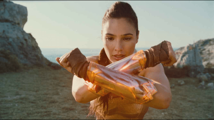 Despite the few plot holes (which made for relatively minor issues), this movie's plot was pretty good, as it covered a lot of Wonder Woman's story.