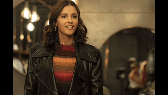 Naomi Scott, played Elena, a scientist and one of the minds behind the device that was causing so much trouble.