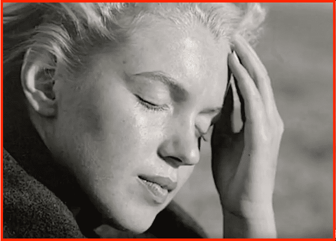 In public, sex goddess Marilyn Monroe seemed to be living a happy and vibrant life. But in private, the actress was struggling with bipolar disorder.