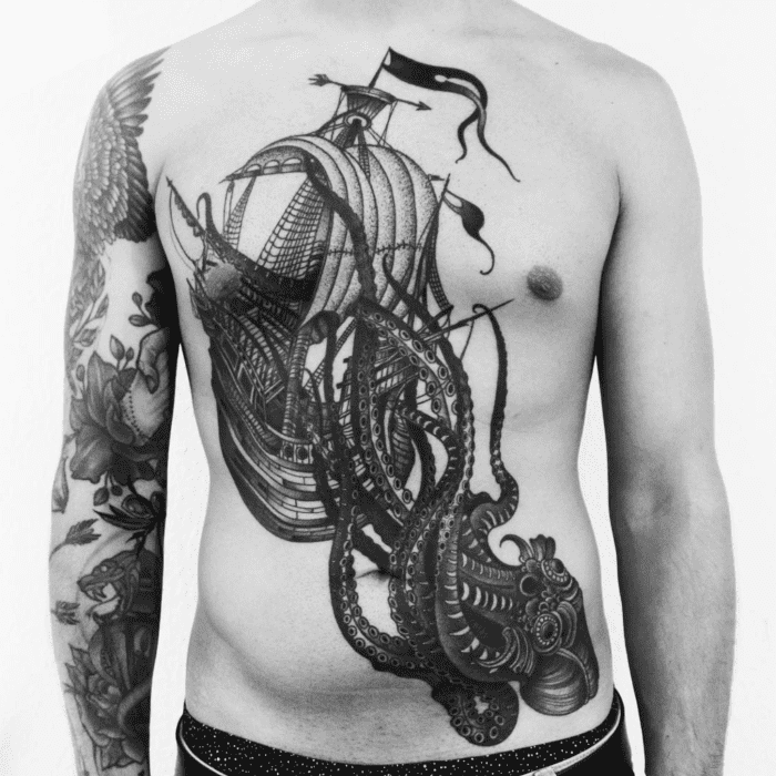 By Oleksandra Riabichko @oleksas.tattoos of Munich, Germany.