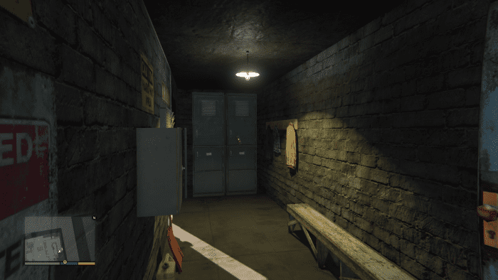 The corner where Lookout Team (inside the entrance Ground Team is suppose to go) where you can hold off raiding enemies in comfort. (Note: This screenshot was taken during option C in "Single Player." Would be nice if R* opened interiors in Online)