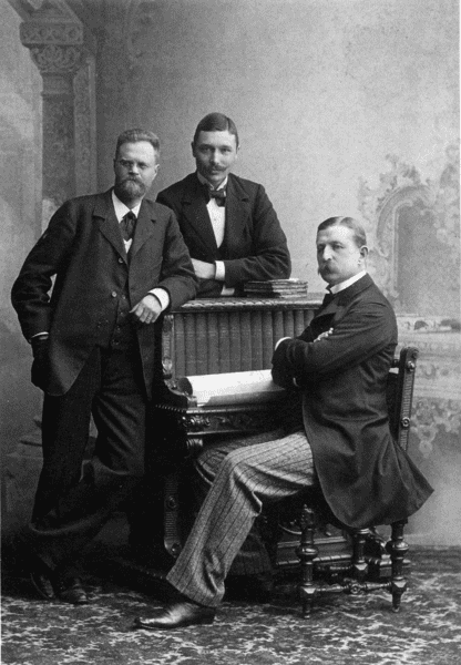 The crew for the first attempt on the Pole, 1896. From left to right, Ekholm, Strindberg, and Andree. Image courtesy of Bishonen Lundstrom & Wikipedia.