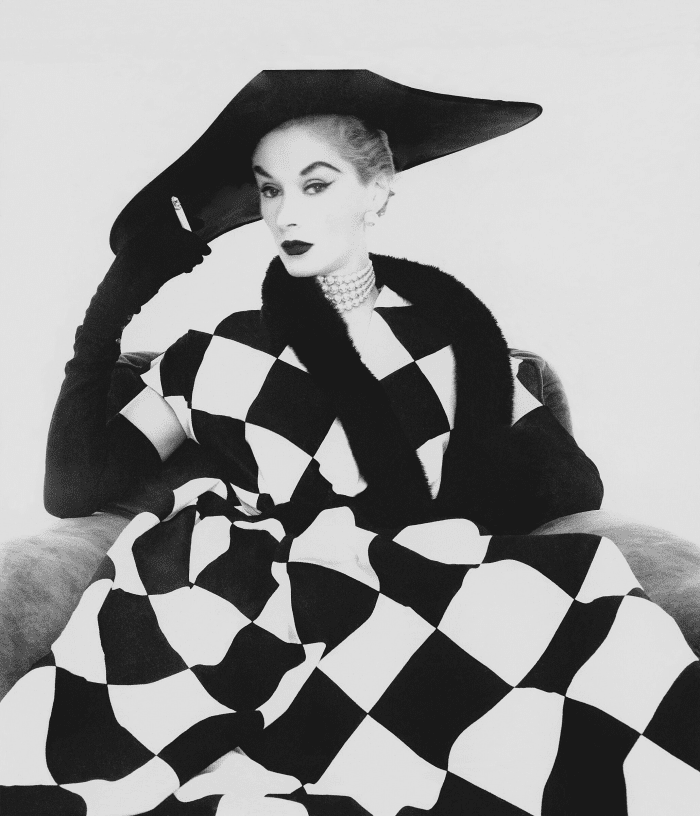 Irving Penn, Harlequin Dress (Lisa Fonssagrives-Penn), New York, 1950, platinum-palladium print, the Art Institute of Chicago, gift of Irving Penn. © Condé Nast