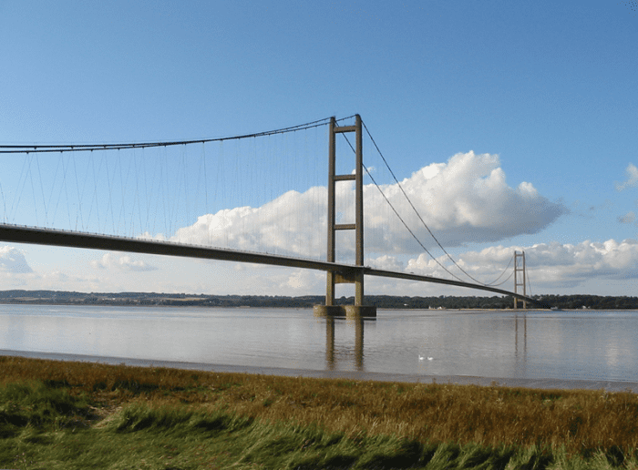 The Humber Bridge links East Yorkshire with North Lincolnshire, it is thought that it isbuilt along the route of the old Roman Ferry.