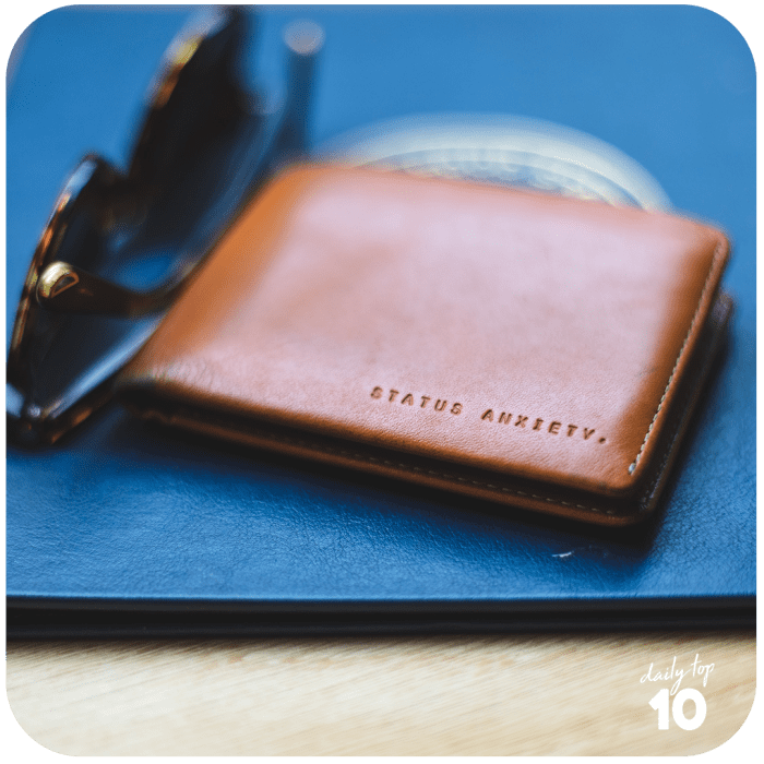 Top 10 Best Gifts for Your Boyfriend for Christmas, Anniversary, or