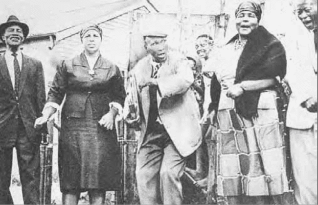 n March 1944 Mpanza had become disillusioned with peaceful appeals for more houses and called for a more daring approach to force the JMC to heed the subtenants’ demand for houses. Perched on a horse Mpanza led hundreds of subtenant families across t