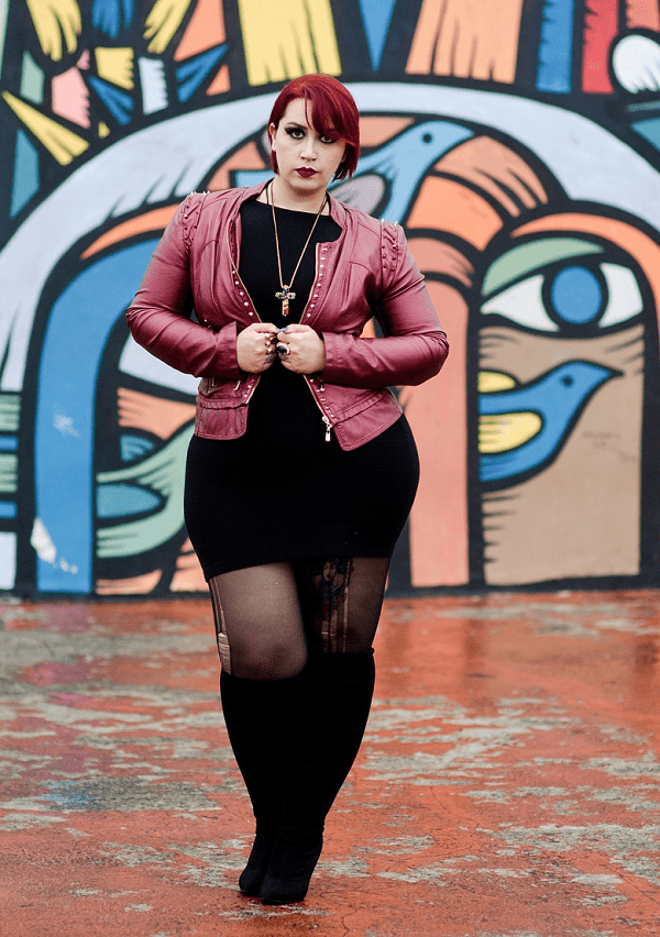 Big and voluptuous girls also love to wear great fashion apparel that look good on them. The plus-size modelling industry knows this and are responding accordingly.