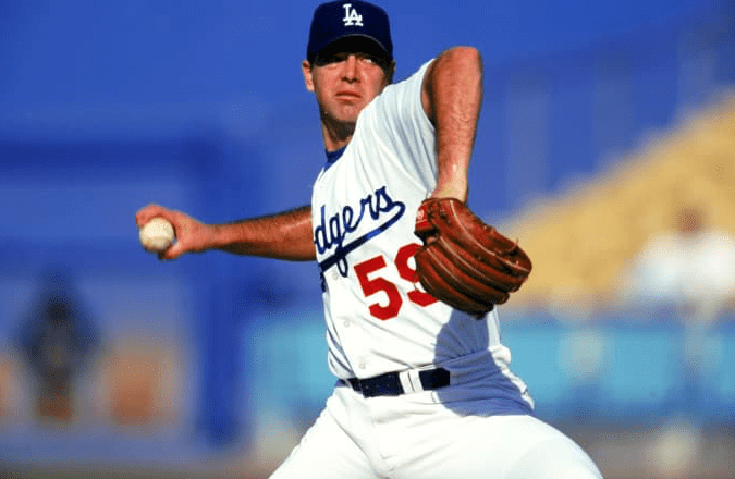 When Ismael Valdez debuted in 1994, he was the youngest player in the National League at 20 years old.