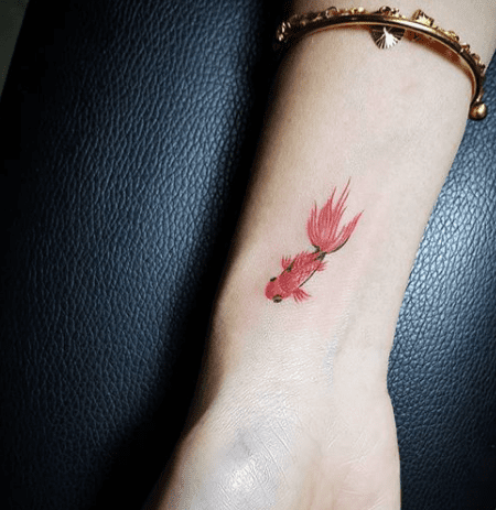 Just a little splash of color at the wrist. Or forearm.
