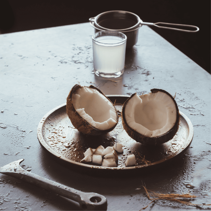 Organic virgin coconut oil has antiviral and antibacterial properties and, in conjunction with dental floss and Band-Aids, can help reduce or eliminate skin tags and warts.