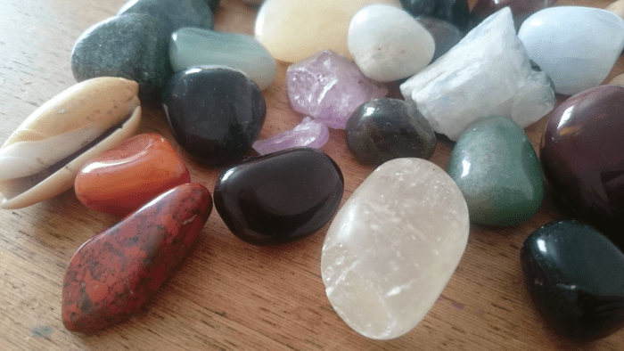 Multi-crystal divination sets can provide more in-depth information than a simple yes/no question set.