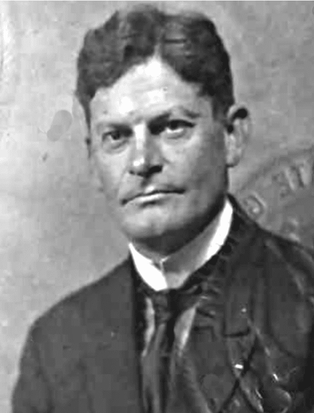 Allen James Greer served as a lieutenant in the US Army, 4th Infantry during the Philippine War.