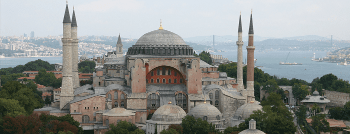 Another place of worship called, Hagia Sophia museum, or Ayasofya church. This is supposed to be the oldest church in the world. Looking at these picture and other things, Turkey is so full of mysterious things that one wish to visit