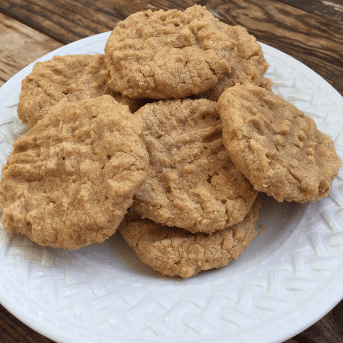 World's Easiest Peanut Butter Cookies: Only 3 Ingredients! - Delishably