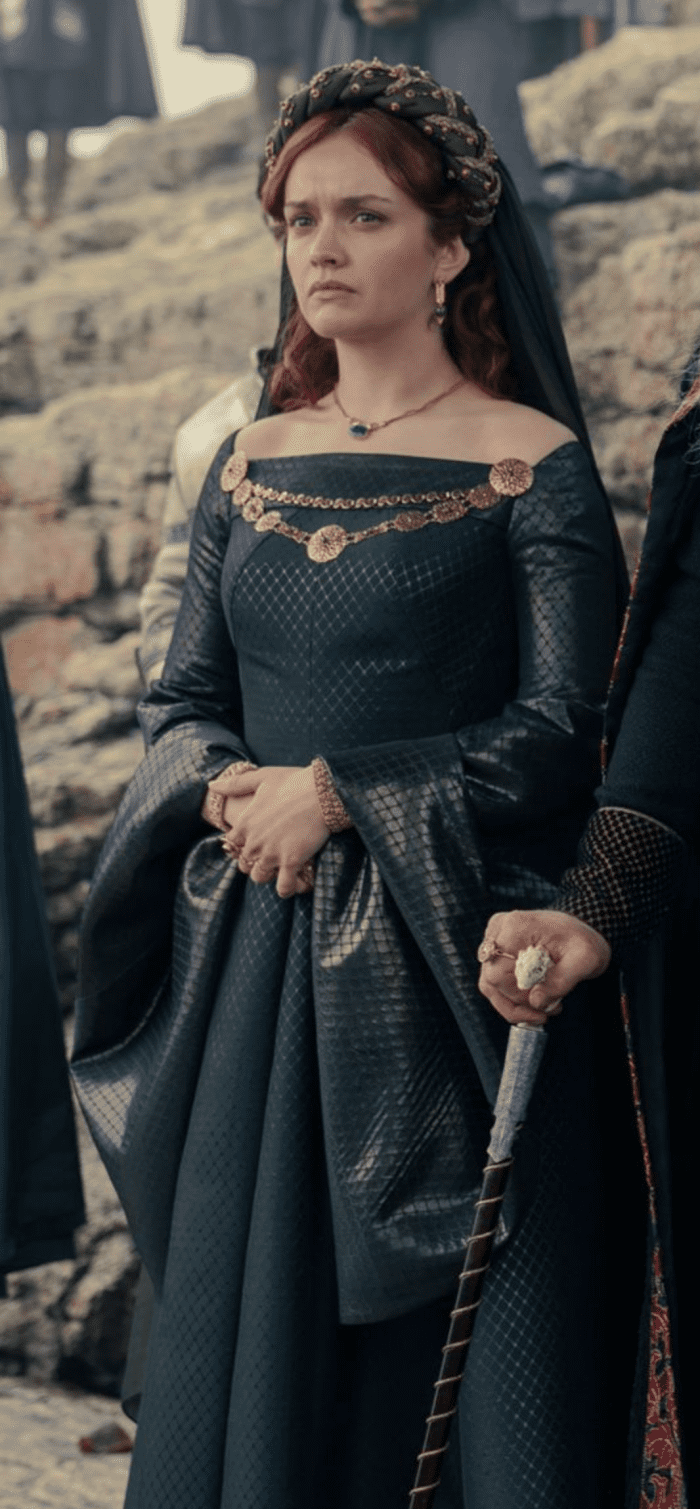 Alicent Hightower’s 7 Best Costumes From Season 1 of “House of the Dragon” ReelRundown