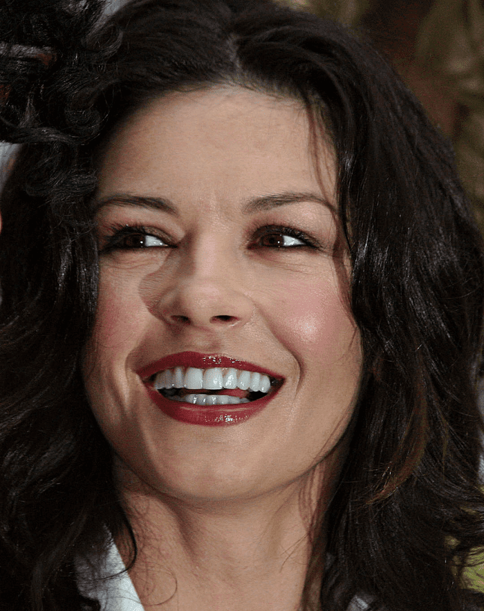 Catherine Zeta Jones at the Hasty Pudding Woman of the Year Parade, Cambridge, MA, February 10, 2005.