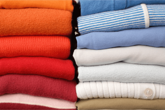 There's nothing quite like a fresh load of clean clothes washed with your own homemade, green laundry detergent.