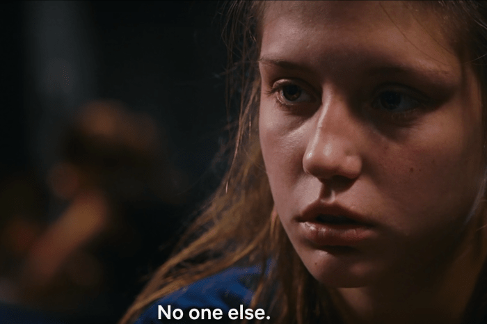 Adèle stays infatuated with Emma after their short (albeit intense) relationship, but Emma has moved on from her and was probably never limerent.