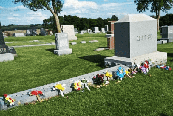 The final resting place of J.B. Moore, his wife Sarah, and their four children. The two Stillinger girls are buried just a stone's throw away.